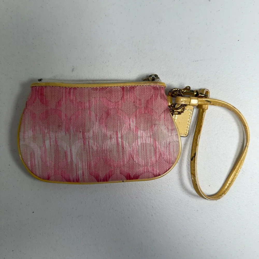 Y2K Coach Madison Op Art Pink Yellow Ombré Mini Wristlet 2009 Patent Leather